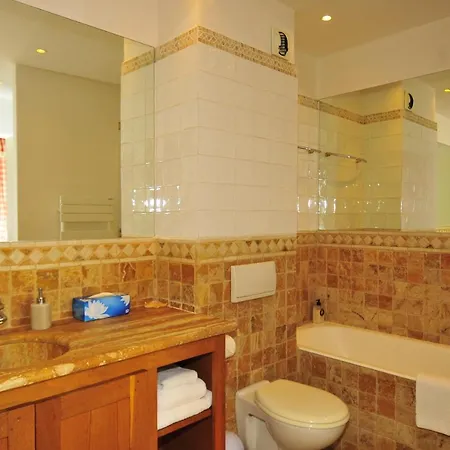 Saint-jean-de-luz Sleeps 14 Pool Wifi *